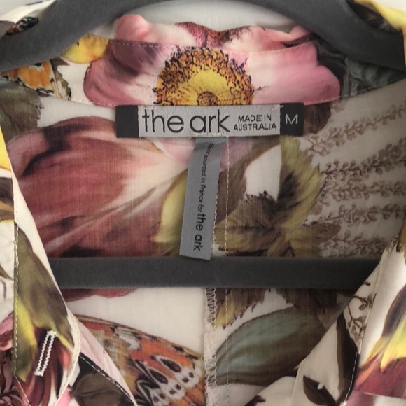 Gorgeous floral blouse by The Ark (Australia) - Picture 2 of 5